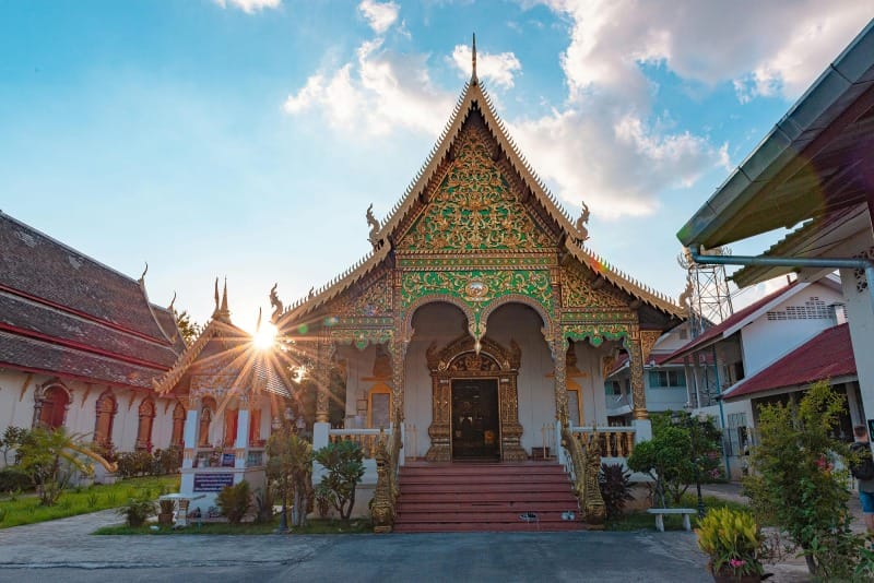 Buddhist temple in Chiang Mai Thailand, popular digital nomad destination